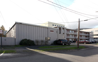 Brentwood Apartments in Olympia, WA - Building Photo - Building Photo