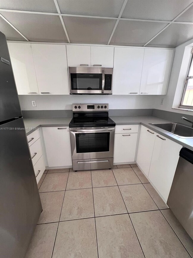 property at 1074 W 38th St