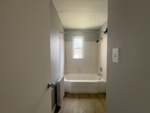 10306 Shaker Blvd in Cleveland, OH - Building Photo - Building Photo