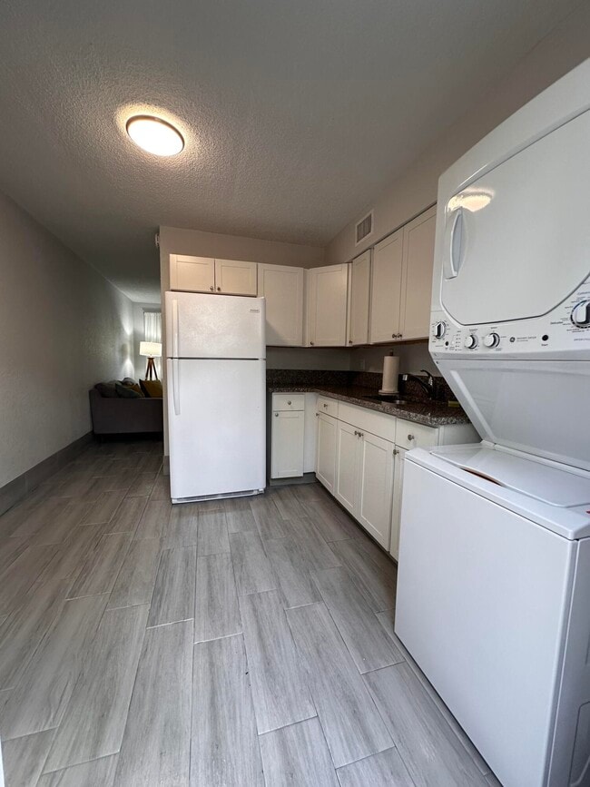 property at 337 Kenilworth Blvd