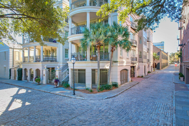 5 Middle Atlantic Wharf in Charleston, SC - Building Photo - Building Photo