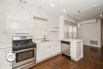 2611 N Fairfield Ave in Chicago, IL - Building Photo - Building Photo