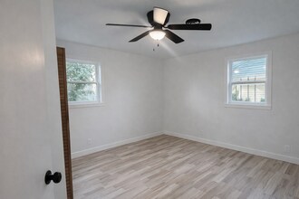 2122 Sun Cir in Jonesboro, AR - Foto de edificio - Building Photo