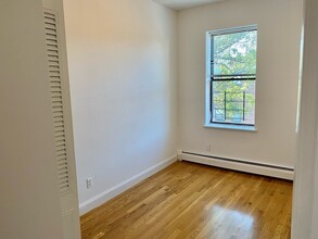 229 Berkeley St, Unit 3 in Boston, MA - Building Photo - Building Photo