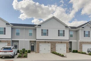 2416 Trafton Pl in Chesapeake, VA - Building Photo
