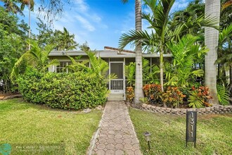 1311 Fillmore St in Hollywood, FL - Building Photo - Building Photo