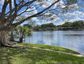 251 Berkley Rd in Hollywood, FL - Building Photo - Building Photo