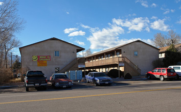 Weber Terrace Apartments in Colorado Springs, CO - Building Photo - Building Photo