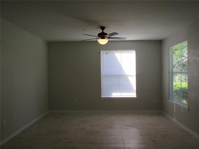 5957 Westgate Dr in Orlando, FL - Building Photo - Building Photo