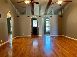 5722 2nd Pl in Lubbock, TX - Building Photo - Building Photo