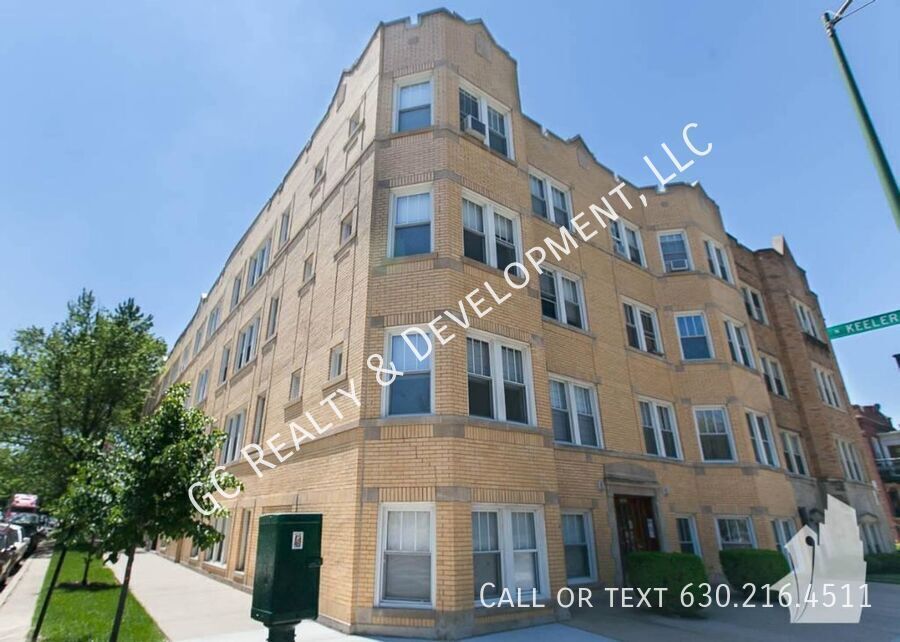 3554 N Keeler Ave in Chicago, IL - Building Photo