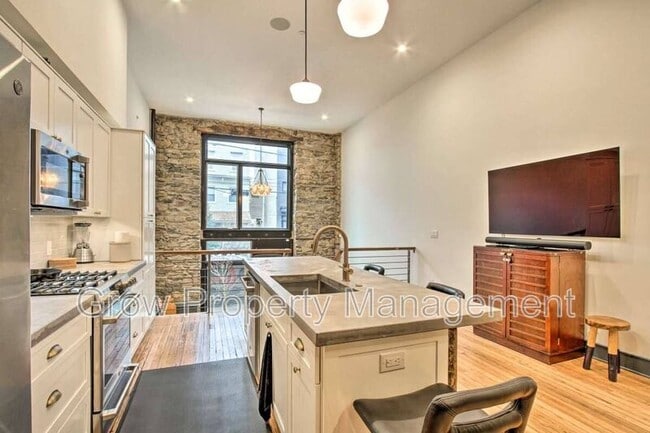 2128 E Firth St in Philadelphia, PA - Building Photo - Building Photo