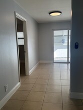 3465 48th Ln S in Lake Worth Beach, FL - Building Photo - Building Photo