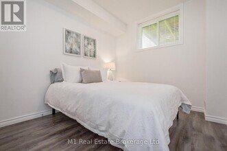 898b Gzowski St in Centre Wellington, ON - Building Photo - Building Photo