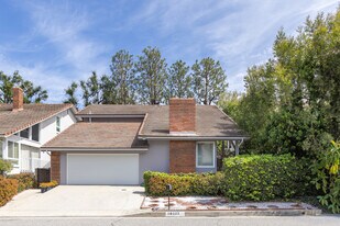 10227 S Autumn Leaf Cir in Magnolia, TX - Building Photo