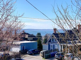 1021 High St in Bellingham, WA - Building Photo