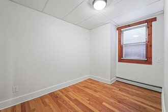 33 Franklin St in Saratoga Springs, NY - Building Photo - Building Photo