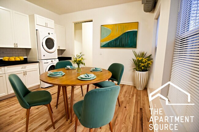 3805 W Belmont Ave in Chicago, IL - Building Photo - Building Photo