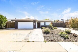 5713 Mesa Verde Cir in Rocklin, CA - Building Photo