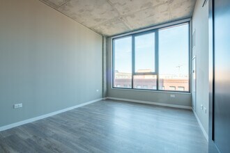 903 W Washington Blvd in Chicago, IL - Building Photo - Building Photo