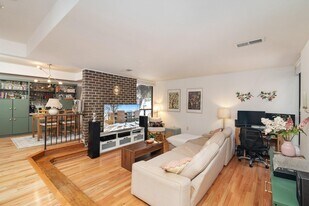 2110 Bonnywood Ln in Silver Spring, MD - Building Photo
