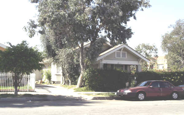 553 Olive Ave in Long Beach, CA - Building Photo - Building Photo