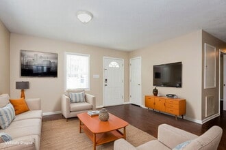 103 Doree Ln, Unit 618 in Crouse, NC - Building Photo - Building Photo