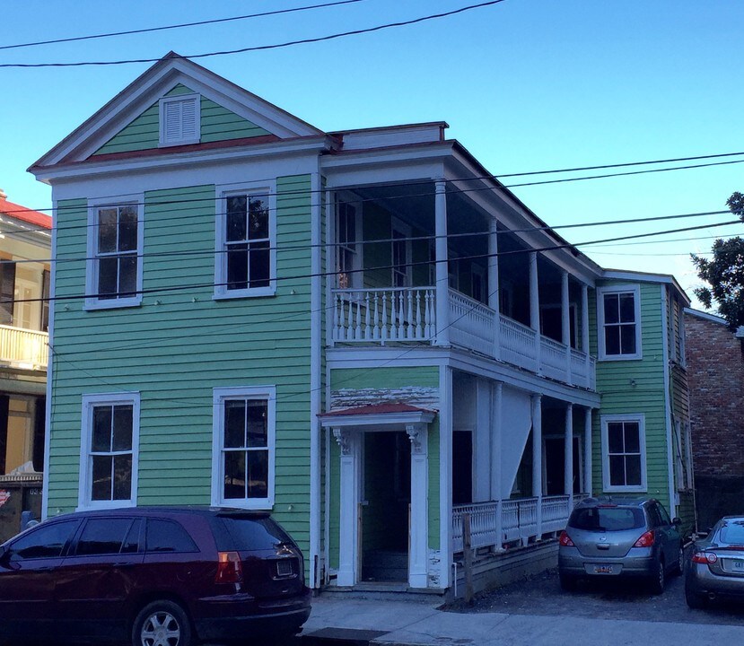 166 Ashley Ave, Unit A in Charleston, SC - Foto de edificio