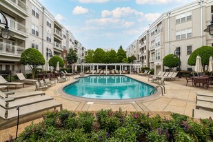 Oberlin Court Apartments