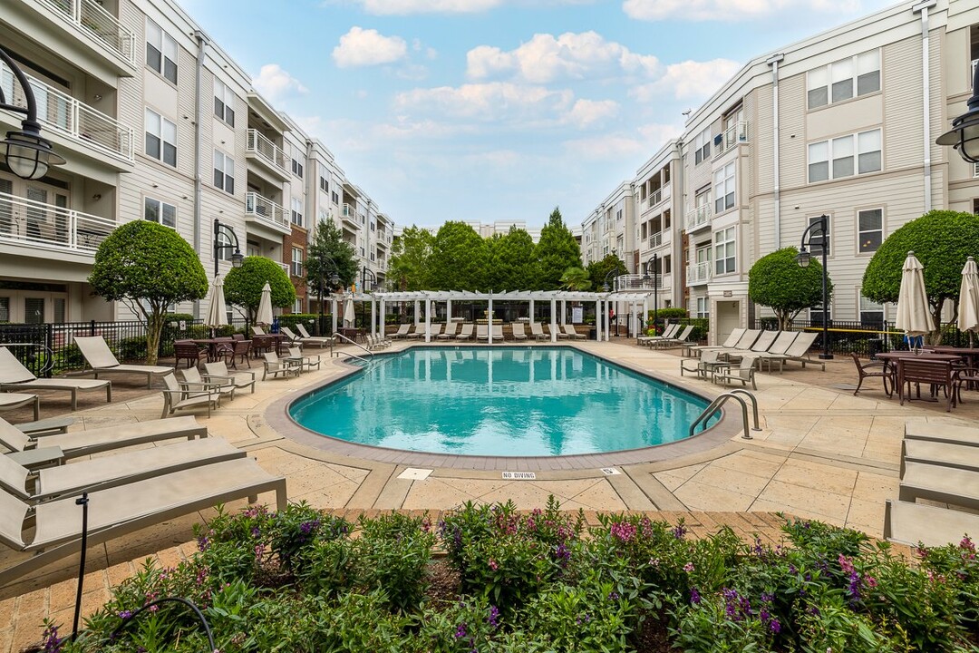 Oberlin Court Apartments in Raleigh, NC - Building Photo