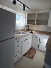 206 E Main St, Unit Apt 3 in Mount Joy, PA - Building Photo - Building Photo