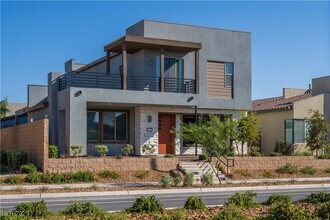 3248 Waterstone Ave in Henderson, NV - Building Photo - Building Photo