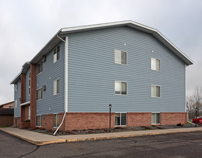 The Ridge On Sixth in Sauk Centre, MN - Building Photo - Building Photo