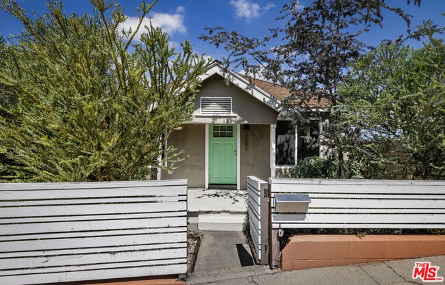 1562 Attridge Ave in Los Angeles, CA - Building Photo - Building Photo