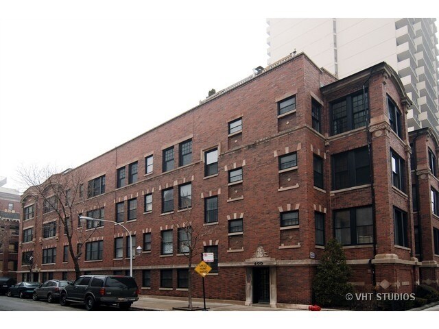 property at 408 W Briar Pl