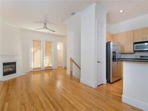 4051 Travis St in Dallas, TX - Building Photo - Building Photo