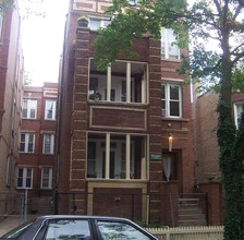 2344 W Thomas St in Chicago, IL - Foto de edificio - Building Photo