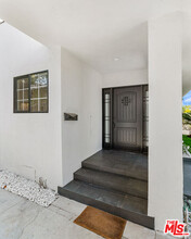 130 Le Doux Rd in Beverly Hills, CA - Building Photo - Building Photo
