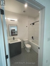 1600 James Naismith Dr in Ottawa, ON - Building Photo - Building Photo