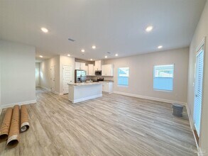 710-E Giese Ln in Pensacola, FL - Building Photo - Building Photo