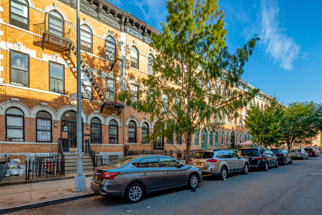 1271 Decatur St in Brooklyn, NY - Foto de edificio - Building Photo
