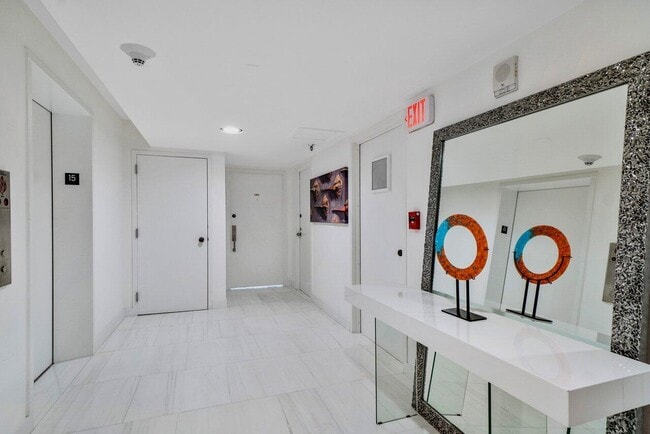 400 N Flagler Dr in West Palm Beach, FL - Building Photo - Building Photo