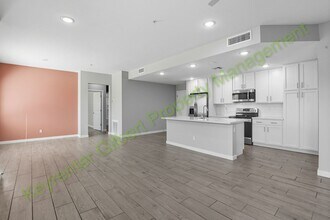 155 N Lakeview Blvd in Chandler, AZ - Building Photo - Building Photo