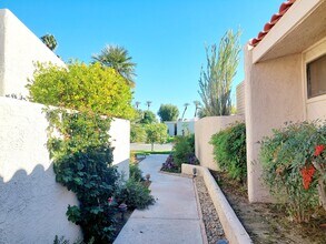 45885 Algonquin Cir in Indian Wells, CA - Building Photo - Building Photo
