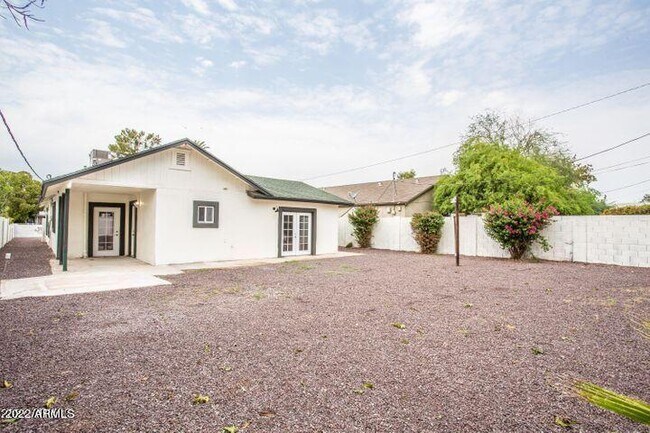 2521 N 28th Pl in Phoenix, AZ - Building Photo - Building Photo
