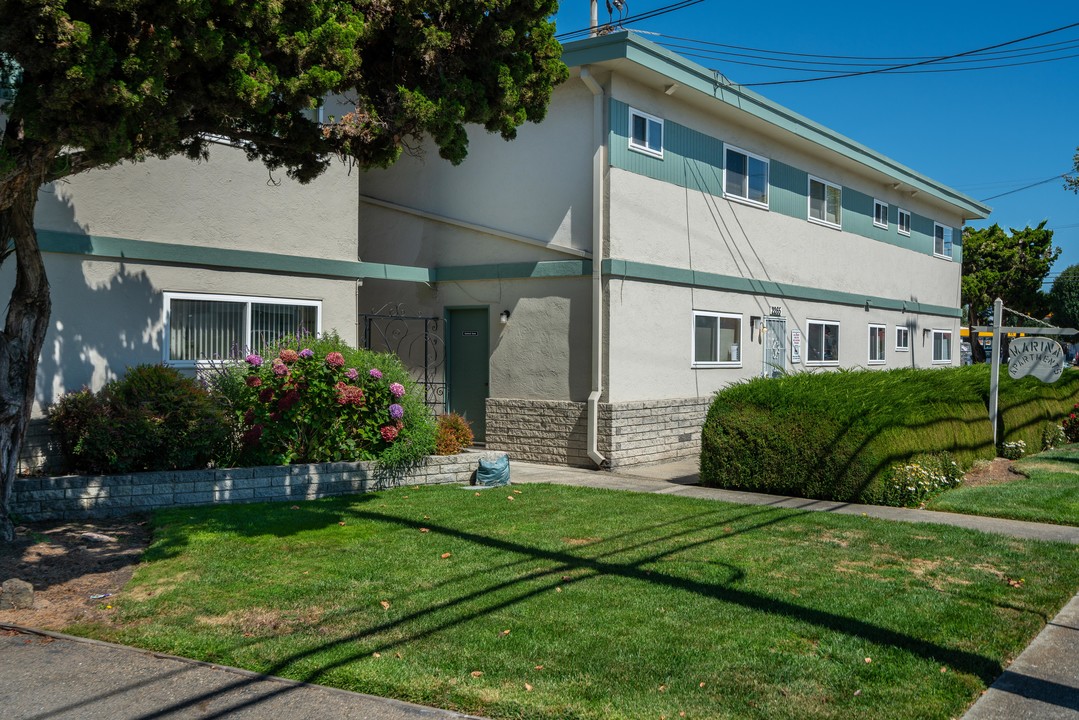 Marina Apartments in San Leandro, CA - Foto de edificio