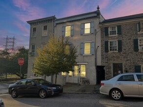 131 Pensdale St in Philadelphia, PA - Foto de edificio - Building Photo