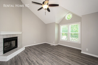 12414 S Parker Terrace in Olathe, KS - Building Photo - Building Photo