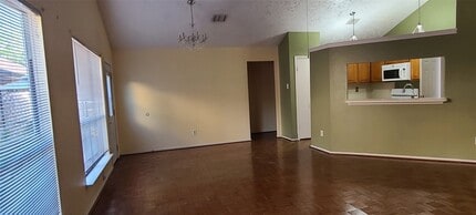 16311 La Luna Dr in Houston, TX - Foto de edificio - Building Photo