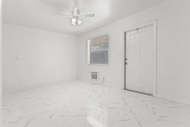 804 NW 2nd Ave in Fort Lauderdale, FL - Foto de edificio - Building Photo